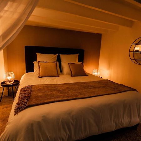 Suite Romantique Avec Jacuzzi - Hypercentre, Place Jean Jaures Montpellier Exterior foto